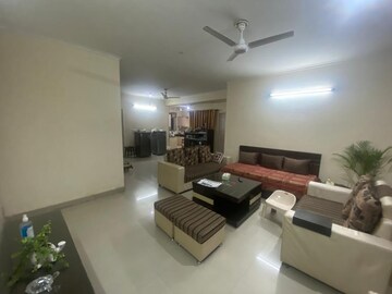 Master Bedroom in 3.5 BHK Builder Floor at Today Princeton Floors, Sector 51 – for Sale