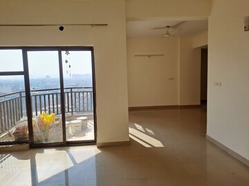 Room in 4 BHK Apartment at Ardee City Palm Grove Heights, Sector 52 – for Sale