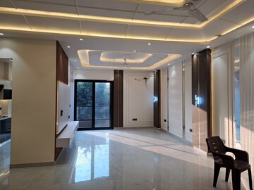 Kitchen in 3 BHK Builder Floor at Ardee City, Sector 52 – for Sale
