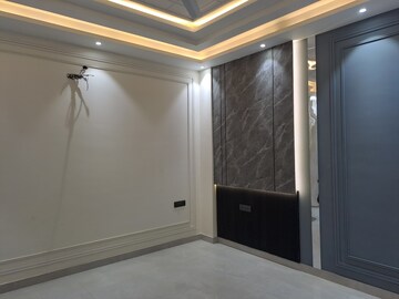 Room in 3 BHK Builder Floor at Ardee City, Sector 52 – for Sale