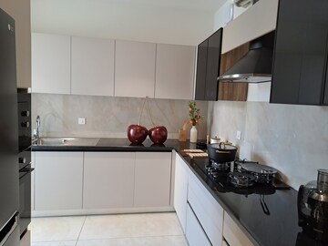 Kitchen in 3 BHK Builder Floor at Ardee City, Sector 52 – for Sale