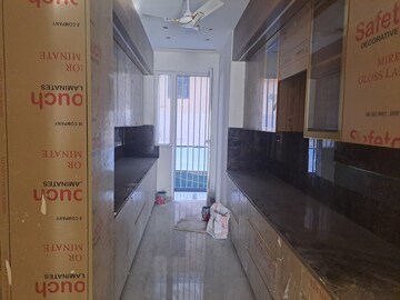 Building Lobby in 4 BHK Builder Floor at Ardee City, Sector 52 – for Sale