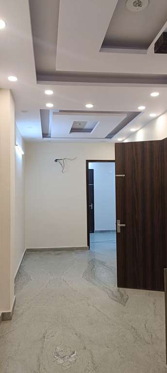 3 BHK Builder Floor For Rent in Raghu Nagar Delhi  7251758