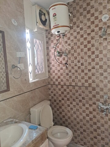Bathroom in 3 BHK Builder Floor at Ardee City, Sector 52 – for Sale