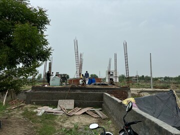  Plot – Exterior View View at Sector 27 Yamuna Expressway - for Sale