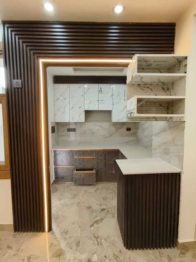 Kitchen, sector 73 2 Bedroom 1050 Sq.Ft. Builder Floor In Sector 73 Noida 7252047