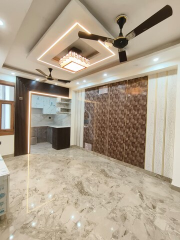 Bedroom in 1 BHK Builder Floor at Sector 73 – for Sale
