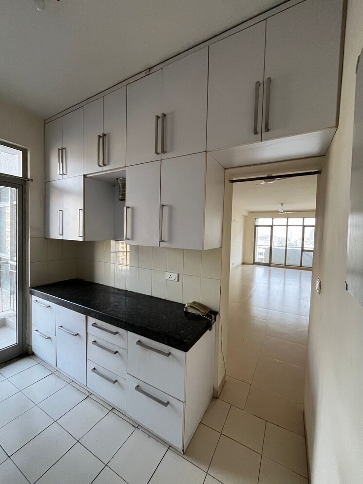 Kitchen, dlf-regal-gardens 3 Bedroom 1703 Sq.Ft. Apartment In Sector 90 Gurgaon 7252152