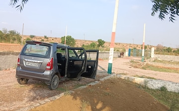 Plot For Sale in Dankaur