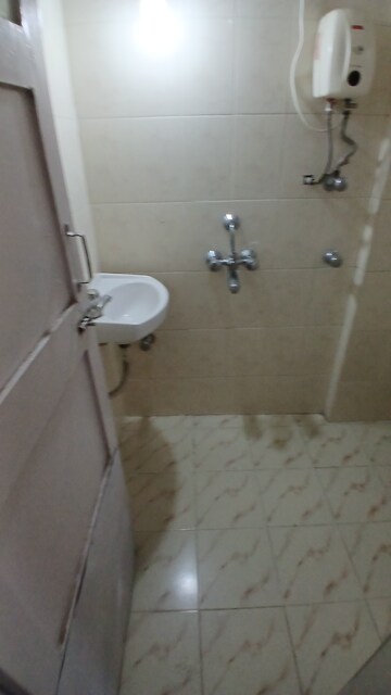 Bathroom in 1 BHK Apartment at HDIL Dheeraj Upvan 1, Borivali East – for Sale