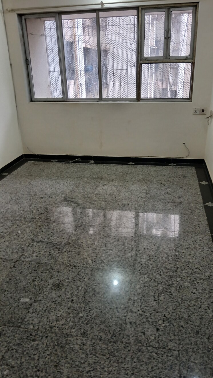 Room, hdil-dheeraj-upvan-1 1 Bedroom 600 Sq.Ft. Apartment In Borivali East Mumbai 7252245