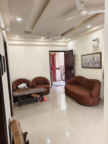 Living Room in 2 BHK Apartment at Amrapali Princely Estate, Sector 76 – for Sale