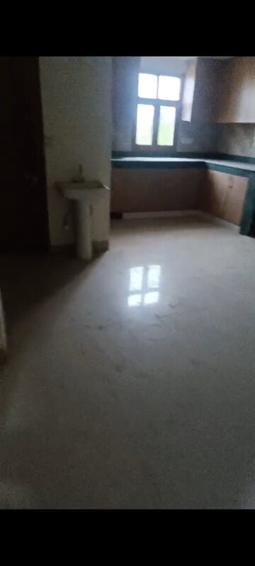 Room in 3.5 BHK Builder Floor at Stellar 135, Sector 135 – for Sale