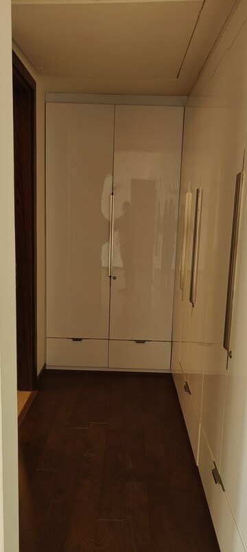 Bathroom in 5 BHK Apartment at M3M Golf Estate, Sector 65 – for Sale