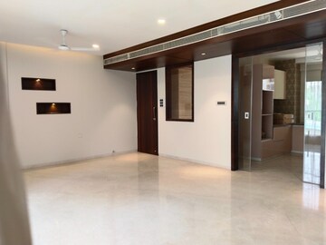Room in 4 BHK Apartment at Heritage Pride Mumbai, Chembur – for Sale