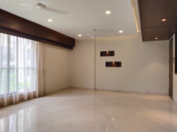 Room in 4 BHK Apartment at Heritage Pride Mumbai, Chembur – for Sale