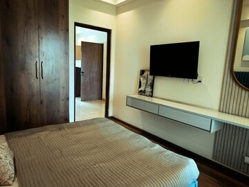 Bedroom in 2 BHK Apartment at Suncity Vatsal Valley, Gwal Pahari – for Sale