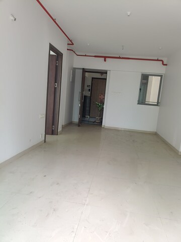 Room in 3 BHK Apartment at Kalpataru The Sunrise, Kolshet Road – for Sale