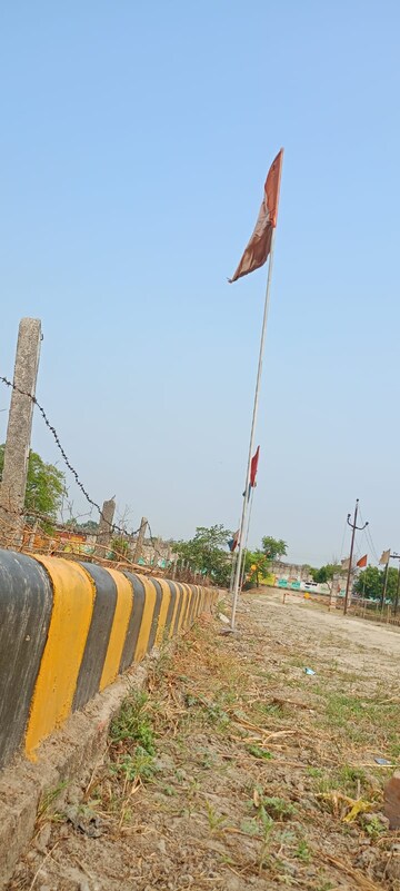  Plot For Sale in Kanpur Road