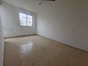 Room in 2 BHK Apartment at Sector 82 – for Sale