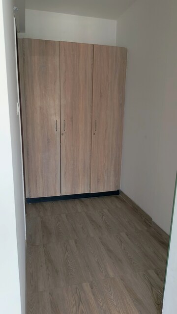 Room in 4 BHK Apartment at Pacific Golf Estate, Kulhan – for Sale