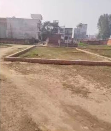  Plot For Sale in Sector 76