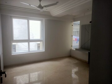Room in 3 BHK Builder Floor at Janakpuri – for Sale