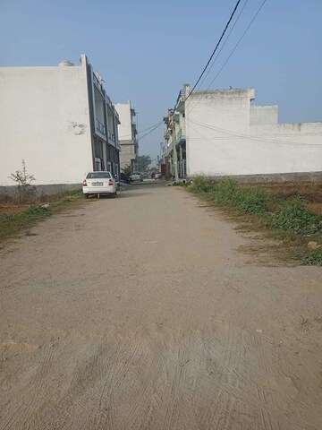  Plot For Sale in Abdullapur