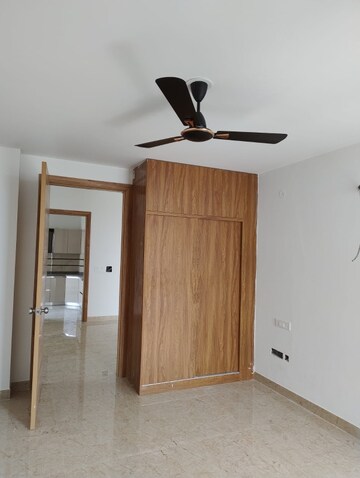 Furnished Amenities in 3 BHK Apartment at Sector 3 – for Sale