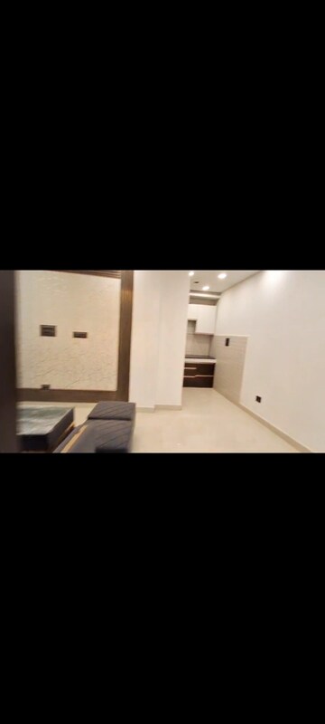 Room in 3 BHK Builder Floor at Mahavir Enclave 1 – for Sale