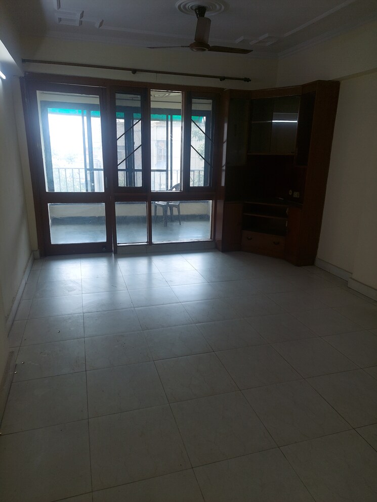 Room, ip extension 3 Bedroom 1600 Sq.Ft. Apartment In Ip Extension Delhi 7253675
