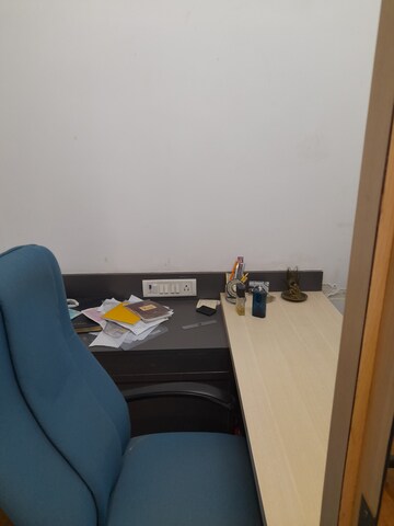 Furnished Amenities in  Office Space at Mandakini CHS Mulund, Mulund West – for Sale