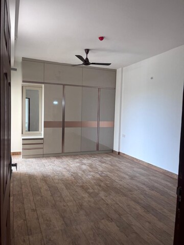 Room in 3 BHK Apartment at Purvanchal Royal City II, Chi V Greater Noida – for Sale