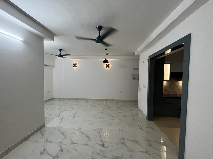 Room, purvanchal-royal-city-ii 3 Bedroom 1815 Sq.Ft. Apartment In Chi V Greater Noida Greater Noida 7254129