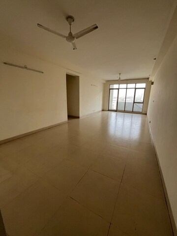 Room in 3 BHK Apartment at Vatika Lifestyle Homes, Sector 83 – for Sale