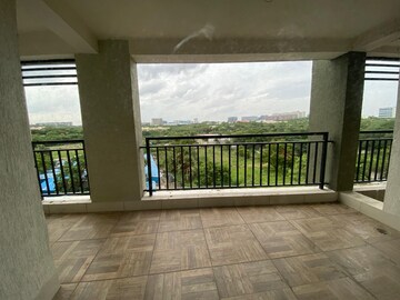 Room in 3 BHK Apartment at Green Grace, Gachibowli – for Sale
