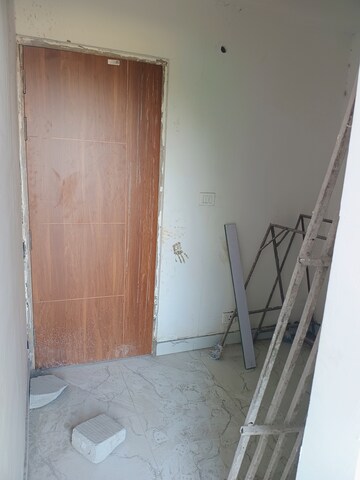 Staircase in 2 BHK Apartment at Earthcon Casa Grande II, Chi V Greater Noida – for Sale