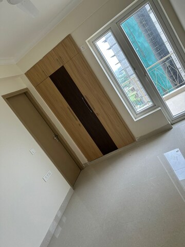 Furnished Amenities in 2.5 BHK Apartment at Pareena Micasa, Sector 68 – for Sale