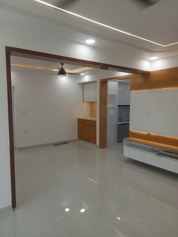 Room in 4 BHK Apartment at Sector 12 Dwarka – for Sale