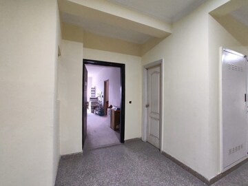 Room in 3.5 BHK Apartment at Shree Vardhman Victoria, Sector 70 – for Sale