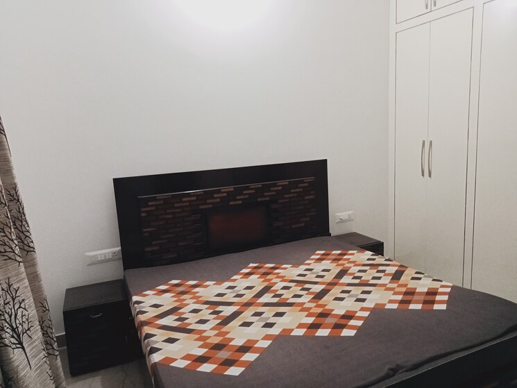 Bedroom, sector 15 3.5 Bedroom 250 Sq.Yd. Builder Floor In Sector 15 Hisar 7254888