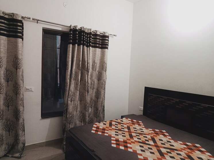 Bedroom, sector 15 3.5 Bedroom 250 Sq.Yd. Builder Floor In Sector 15 Hisar 7254888