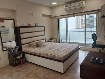 Bedroom in 3 BHK Apartment at Union Park Khar West, Khar West – for Sale