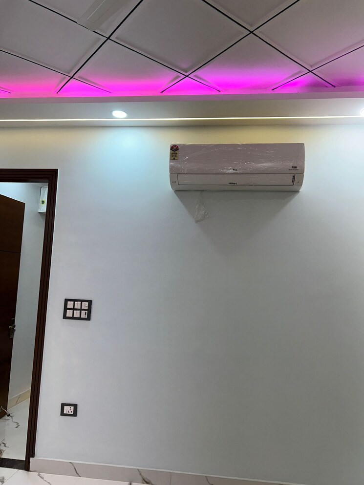 undefined, uttam nagar 3 Bedroom 115 Sq.Yd. Builder Floor In Uttam Nagar Delhi 7255285