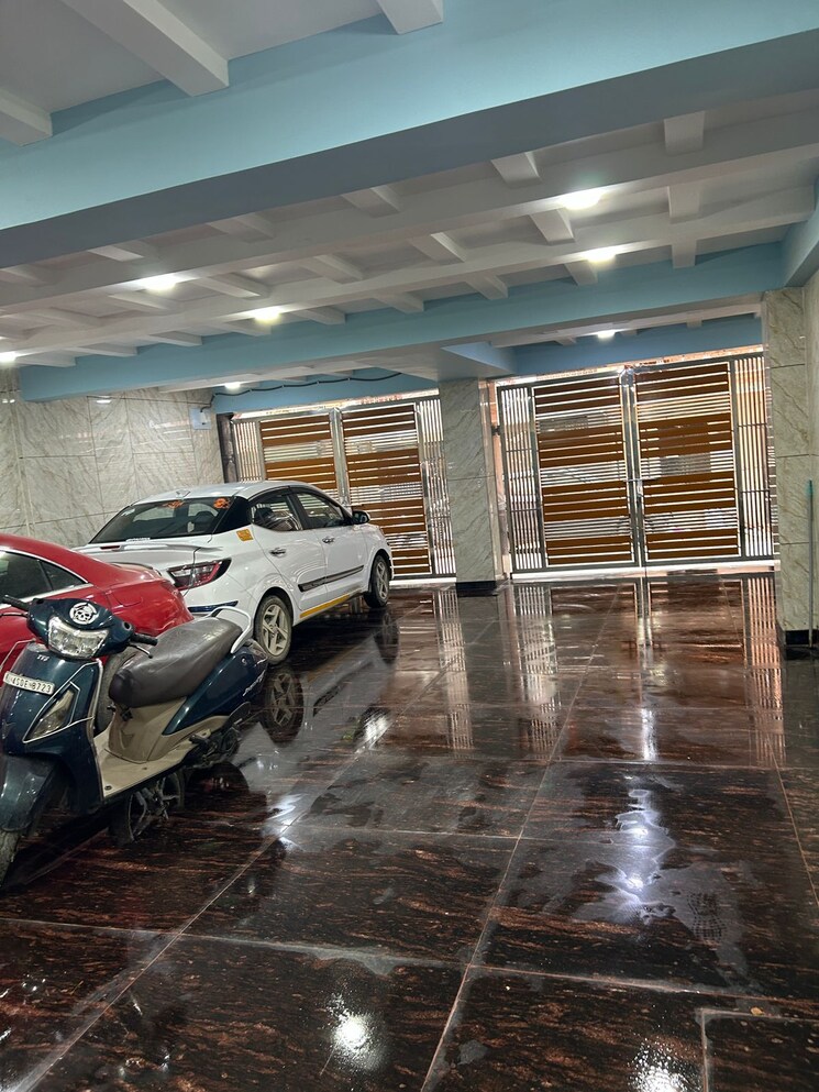  Parking, uttam nagar 3 Bedroom 115 Sq.Yd. Builder Floor In Uttam Nagar Delhi 7255285