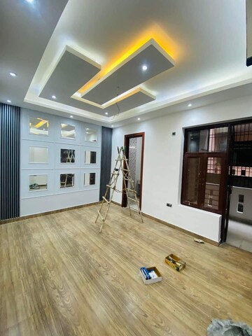 Bedroom in 3 BHK Builder Floor at Green Fields Colony – for Sale
