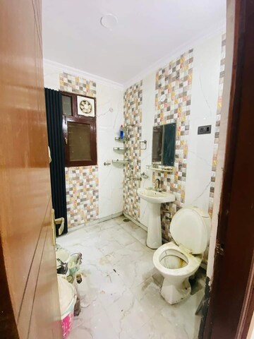 Bathroom in 3 BHK Builder Floor at Green Fields Colony – for Sale