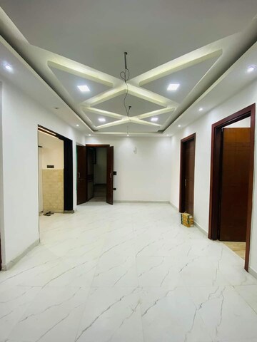 Living Room in 3 BHK Builder Floor at Green Fields Colony – for Sale