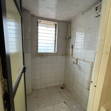 Bathroom in 1 BHK Apartment at Shiv Darshan CHS Borivali, Konkani Pada – for Sale