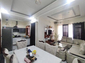 Master Bedroom in 6 BHK Independent House at Mullanpur – for Sale